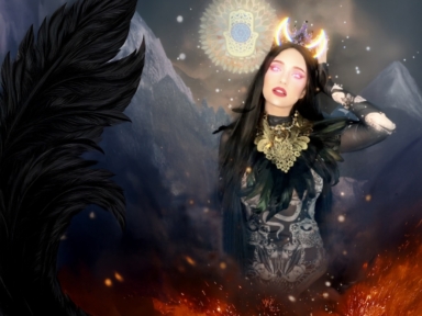 Miriam Anzovin dressed up as Lilith
